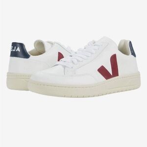 Veja v-12 size 7 in EUC. So cute for summer!